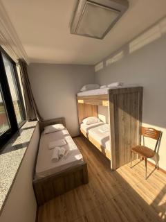 Three Lion Hotel - 3