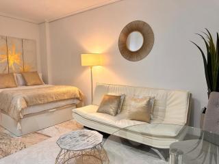 Acogedor Estudio en el Edificio Hotel Bahía - 4