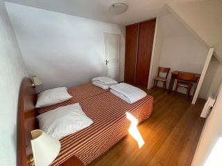 Rare 10 Person Apartment-Terrace-Parking-Pool - 3