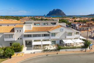 Hotel with panoramic swimming pool in Porto San Paolo just 850 mt from the sea - 7