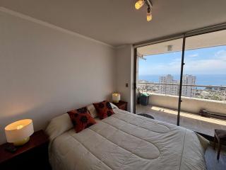 Beautiful view towards the sea and Concón - 8