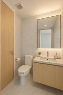 Hyde Sukhumvit11 Stylish Suite in Nana and BTS - 9