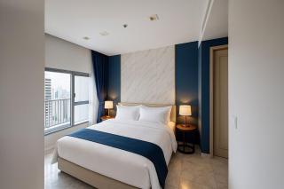 Hyde Sukhumvit11 Stylish Suite in Nana and BTS - 1