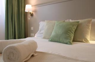 8 North Lodge By Petit Chic - 4