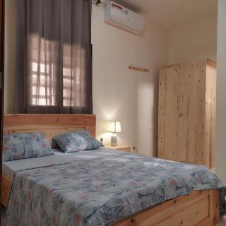 Beautiful Apartment with Large Balcony - 8