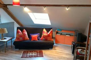 La Reine des Prés - 2