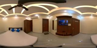 Hotel Vrindavan View - 9