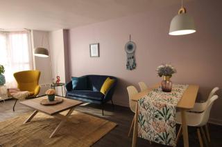 Guy Concordia! Nightlife! Downtown's Essentials! Best City Spot! - 9