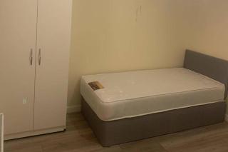 2 Bedroom House - Sleeps 5 - Free Parking Wifi - 1