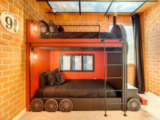 Awesome 6br by Disney with Theme & Game Rm Pool - 4