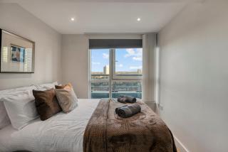 Spacious 4 Bed and 2 Bath in Vauxhall - Zone 1 - 4