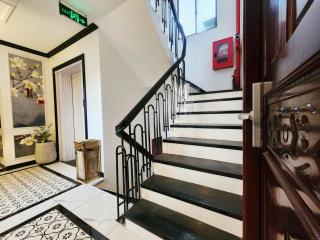 Ancient Luxury Hotel - 2