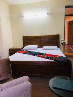 Majestic Comfort Inn - 7