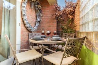 WhiskAwayHomes - Fairfax House - Apartment 2 - 6