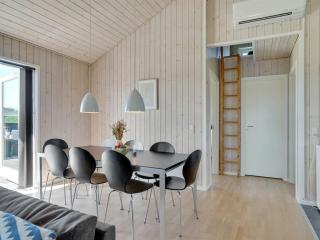 Holiday Home Elenore - 900m from the sea by Interhome - 6