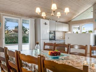 Holiday Home Alrune - 800m from the sea by Interhome - 1