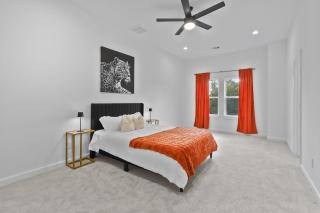 Spacious Family Home Close to Downtown & Med Center - 5