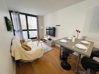 Chambre Sérénité - Colocation - Métro 8 - RER 5 min - 5