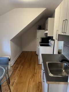 Montreal cozy entire apartment - 6