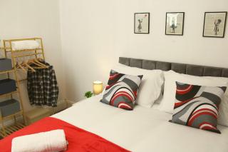 The Coventry House Sleeps 9 with Parking for 4 - 1