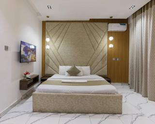 Premium 4 bedroom apartment - 1