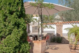 Stylish Duplex with Private Jacuzzi - 7