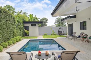 Brand New Villa! - Just 10 Mins Walk To The Beach - 0