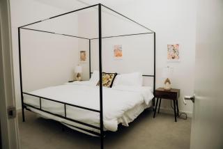 Modern 2 BR 2 BA near downtown Boston free parking - 9