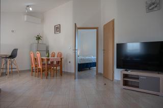 The Garden Suite App 1 - 1