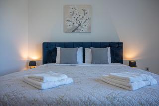 The Garden Suite App 1 - 3