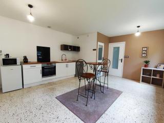 Les Hortensias - Parking - Extérieur - Wifi - 2