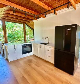 20 Mins from the Kinneret Golan Cabin Retreat - 6