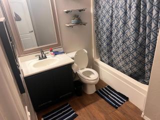 West Valley Spacious Room 2 94th - 5