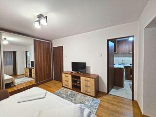 Studio E4 Craiova - 8