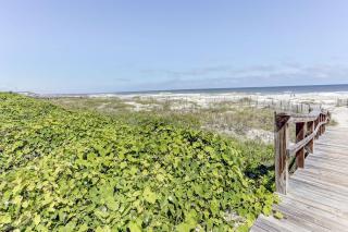 Lovely Amelia Island Condo with pool, W/D & central AC - 7