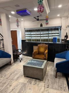 Hotel Raj Deluxe - 5