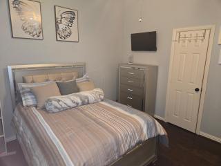 The Brown's House - 6