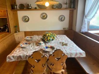 Cortina central apartment overlooking Tofane Faloria - 7