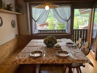 Cortina central apartment overlooking Tofane Faloria - 8