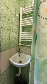 Vahe's corner house - 8