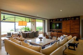 Luxury Oceanfront Apartment Infinity Pool - 8