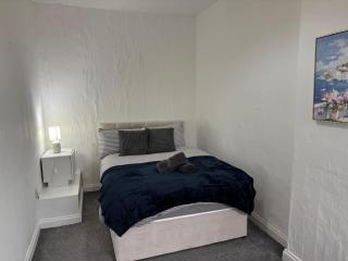 Zinoc Seaside Apartment - 0