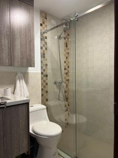 Cerca Quicentro y Parque la Carolina - 5