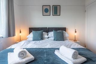 Briants, Spacious Home-from-Home, Free Parking & Secure Garden - 9