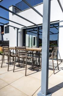 Prázdninová rezidence - Vilabyt s vířivkou, zahradou a výhledem na zámek - 4