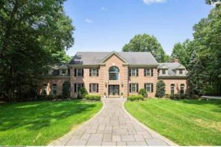 5 Bedrooms Indoor Pool Huge Yard - 0