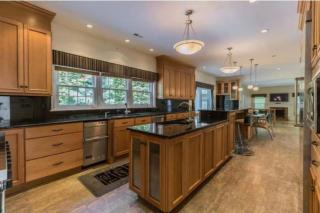 5 Bedrooms Indoor Pool Huge Yard - 6