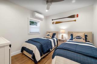 Beach Days, Poolside & Concert Nights - 7