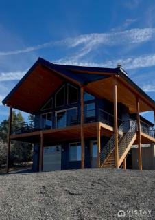 The Wandering Doe Readers Retreat with Hot Tub - 4