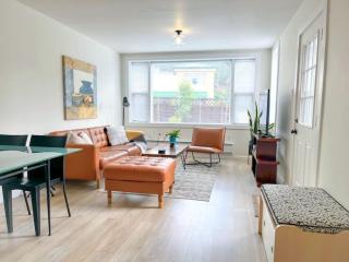 Hip and chic one bedroom apartment - 4